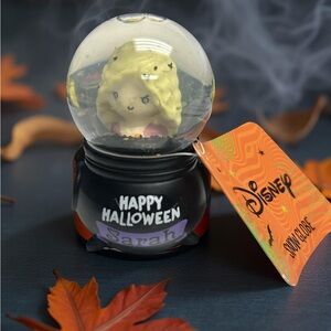 Disney Hocus Pocus Halloween Globe Sarah Sanderson mini snowglobe